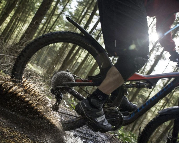 Garde-boue arrière moyen Mudhugger Garde-boue Arrière Moyen -Vélo Pièces Magasin Mudhugger Rear 29 2